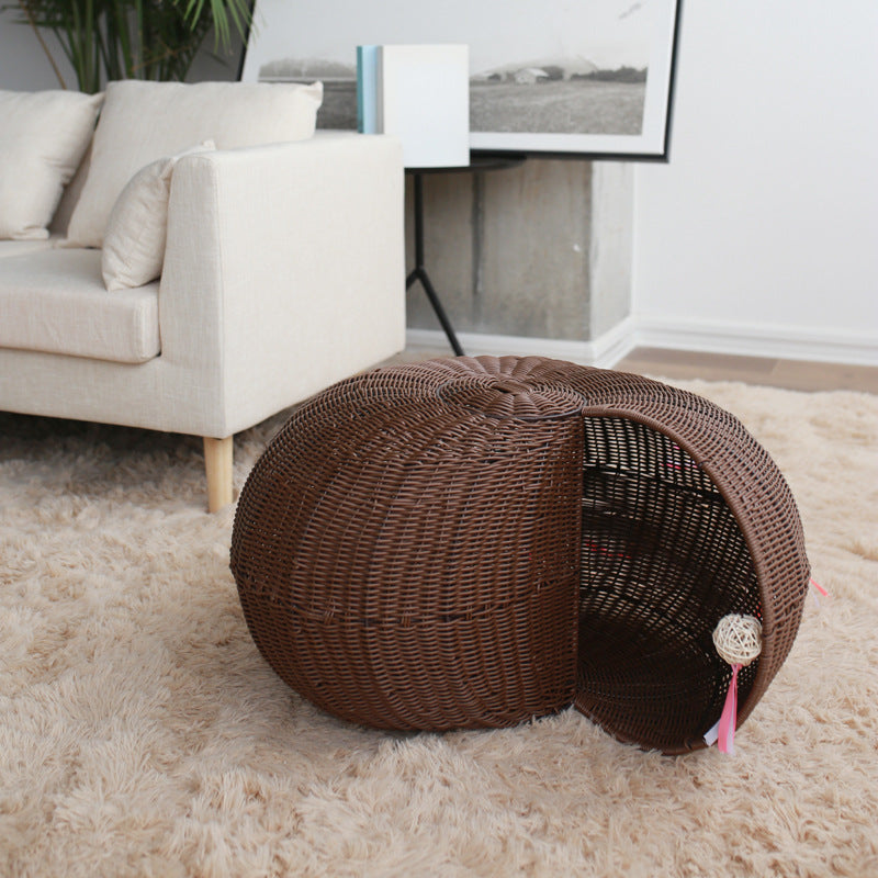 5269 Cozy Snail-Shaped Woven Semi-Enclosed Cat Bed