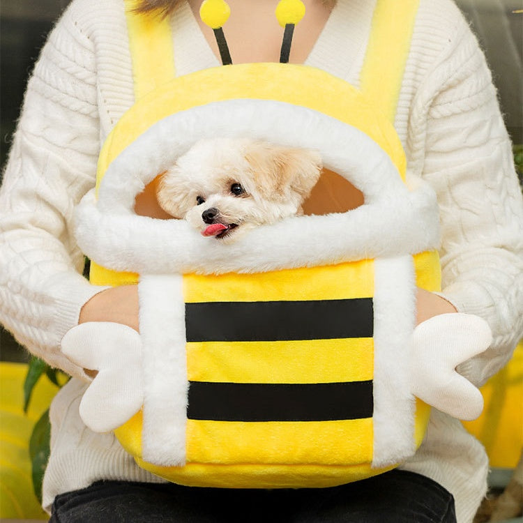 9216 Buzz-Worthy Dog Carrier - Keep Your Pup Cozy with Cute Bee Design
